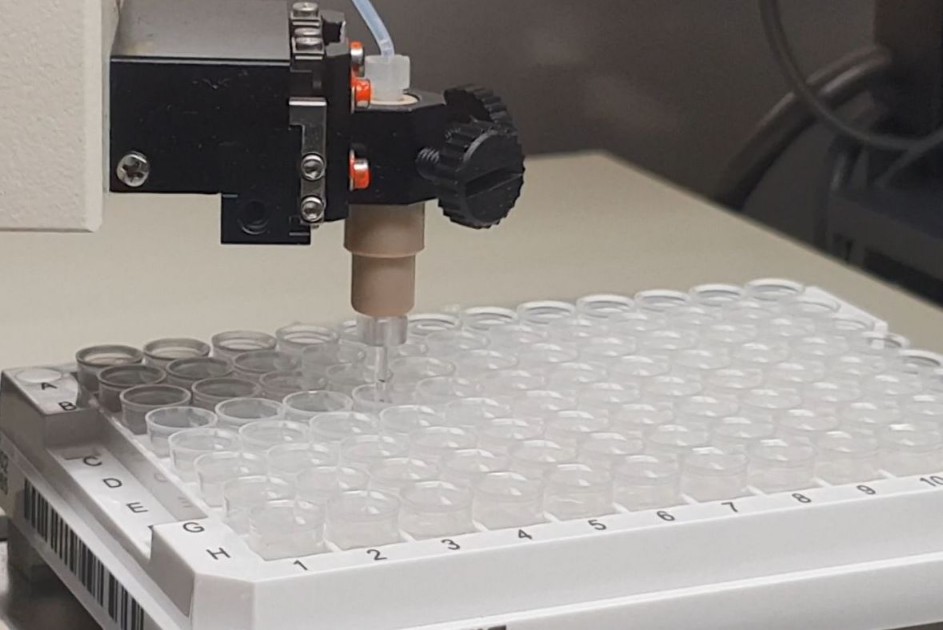 Deposition of cells into rack of tubes 